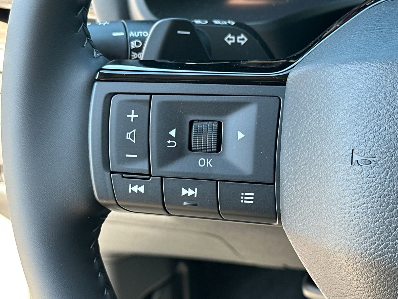 New 2026 Nissan Rogue Platinum image 23