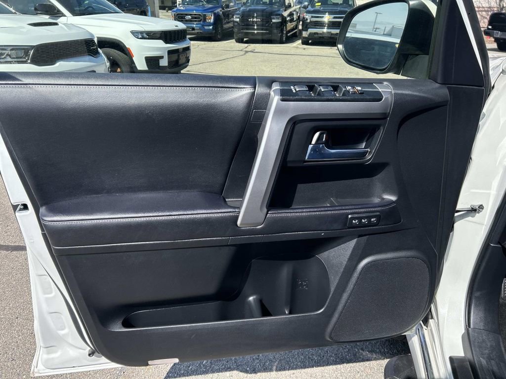 Used 2023 Toyota 4Runner Limited image 20