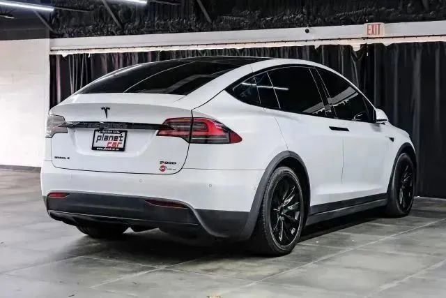 Used 2016 Tesla Model X Performance image 11