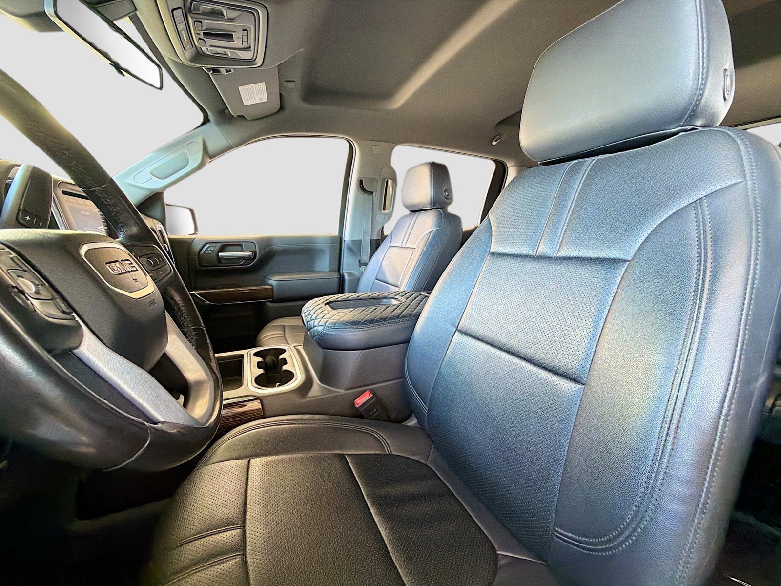 Used 2020 GMC Sierra 1500 Elevation w/ Elevation Value Package AWD/4WD image 12