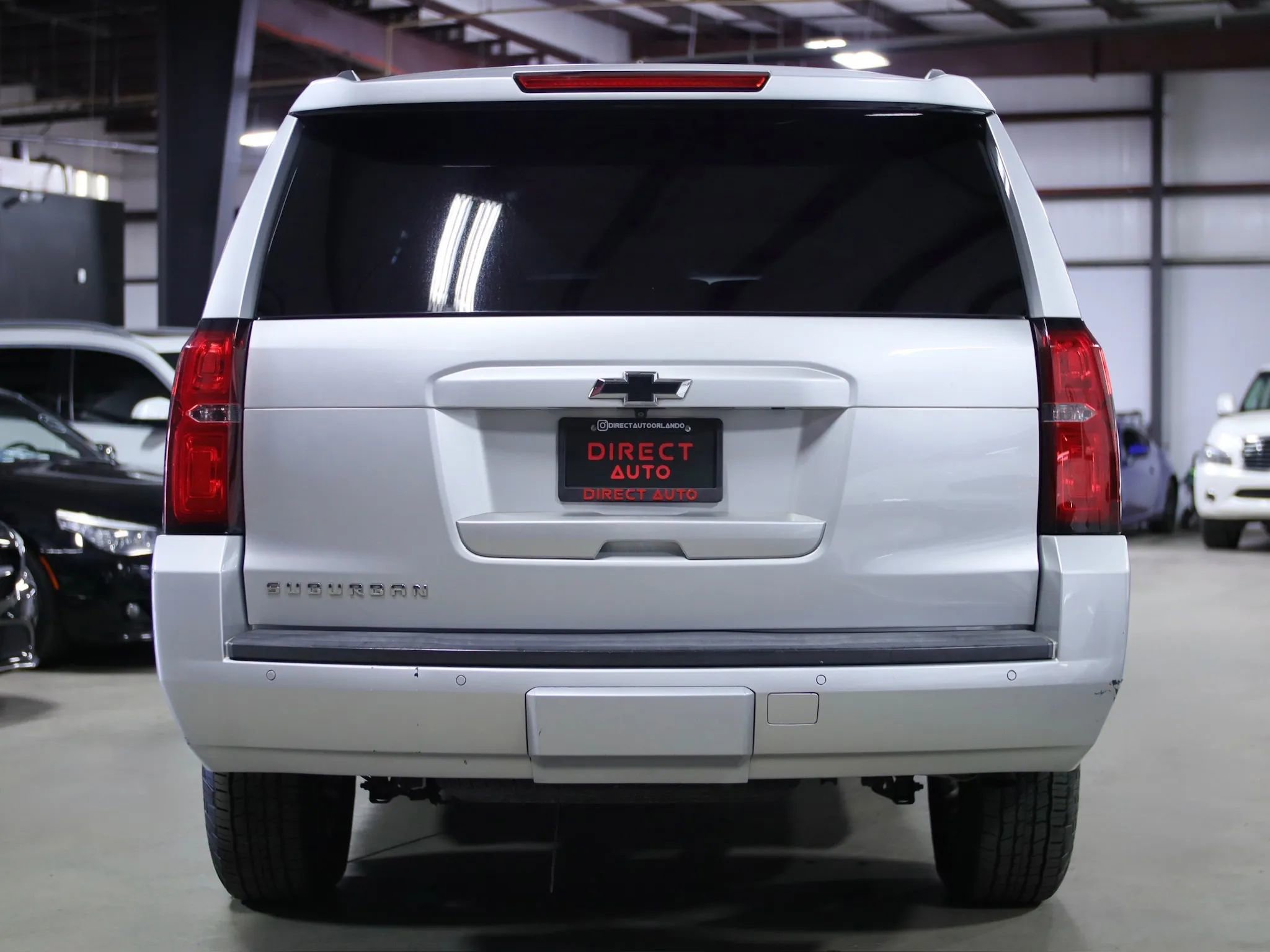 Used 2016 Chevrolet Suburban LT image 12