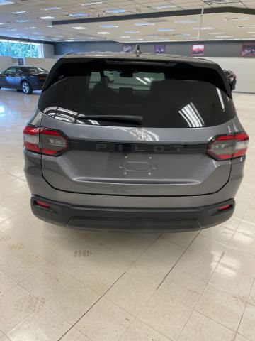 Used 2024 Honda Pilot LX image 7