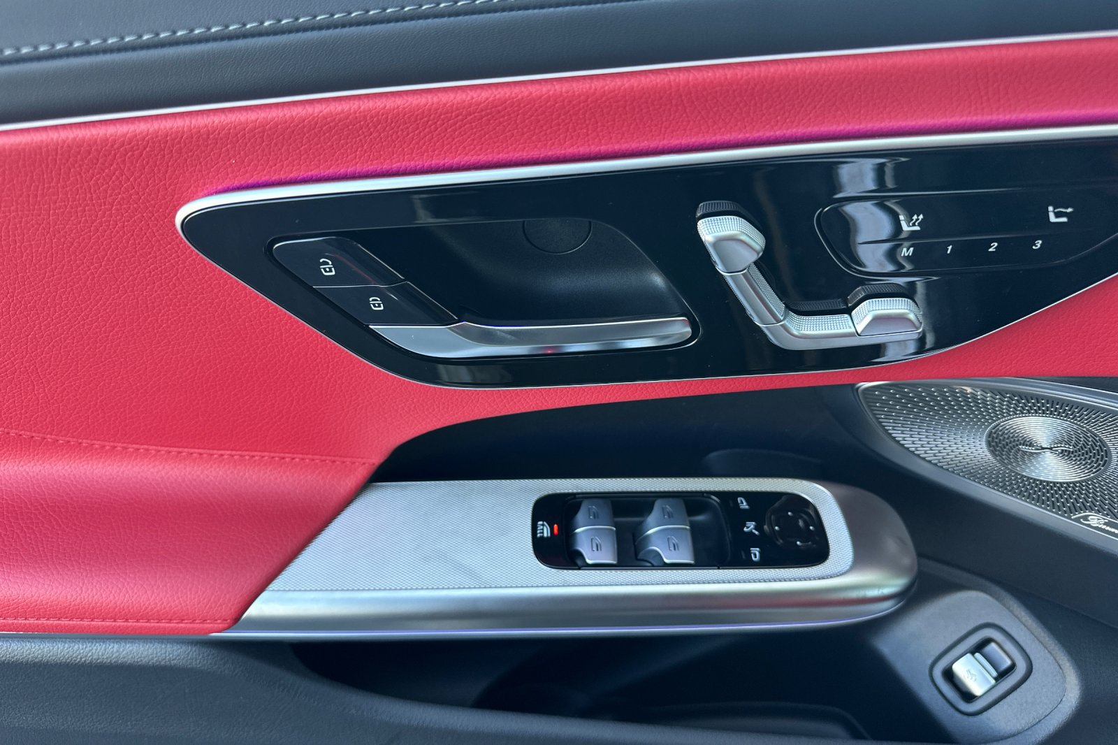New 2026 Mercedes-Benz CLE 300 4MATIC Cabriolet image 12