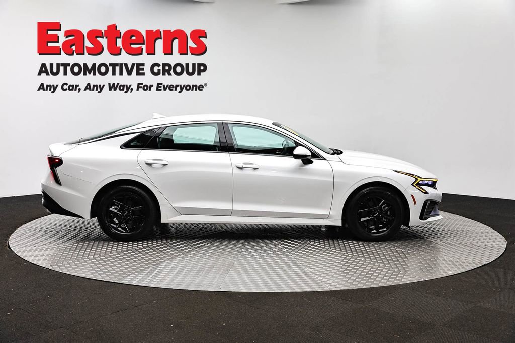 Used 2025 Kia K5 LXS FWD image 4