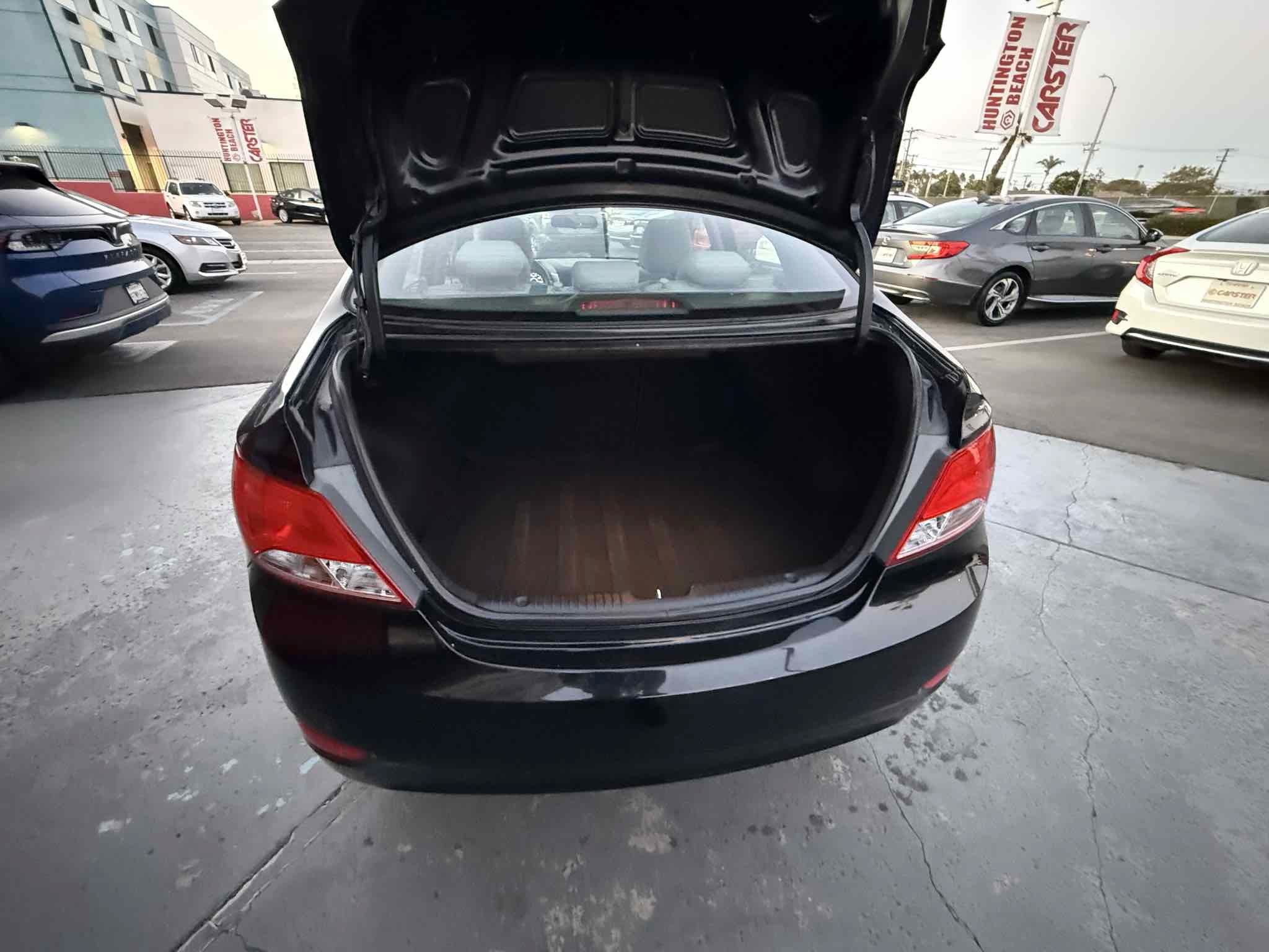 Used 2017 Hyundai Accent Value Edition FWD image 44
