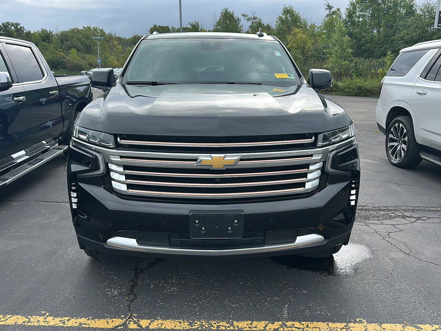Used 2024 Chevrolet Tahoe High Country AWD/4WD image 6
