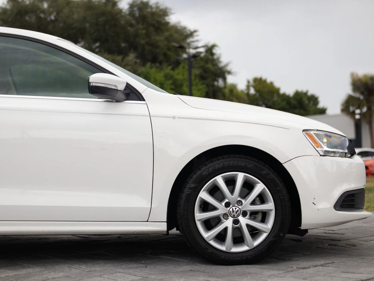Used 2013 Volkswagen Jetta SE FWD image 14