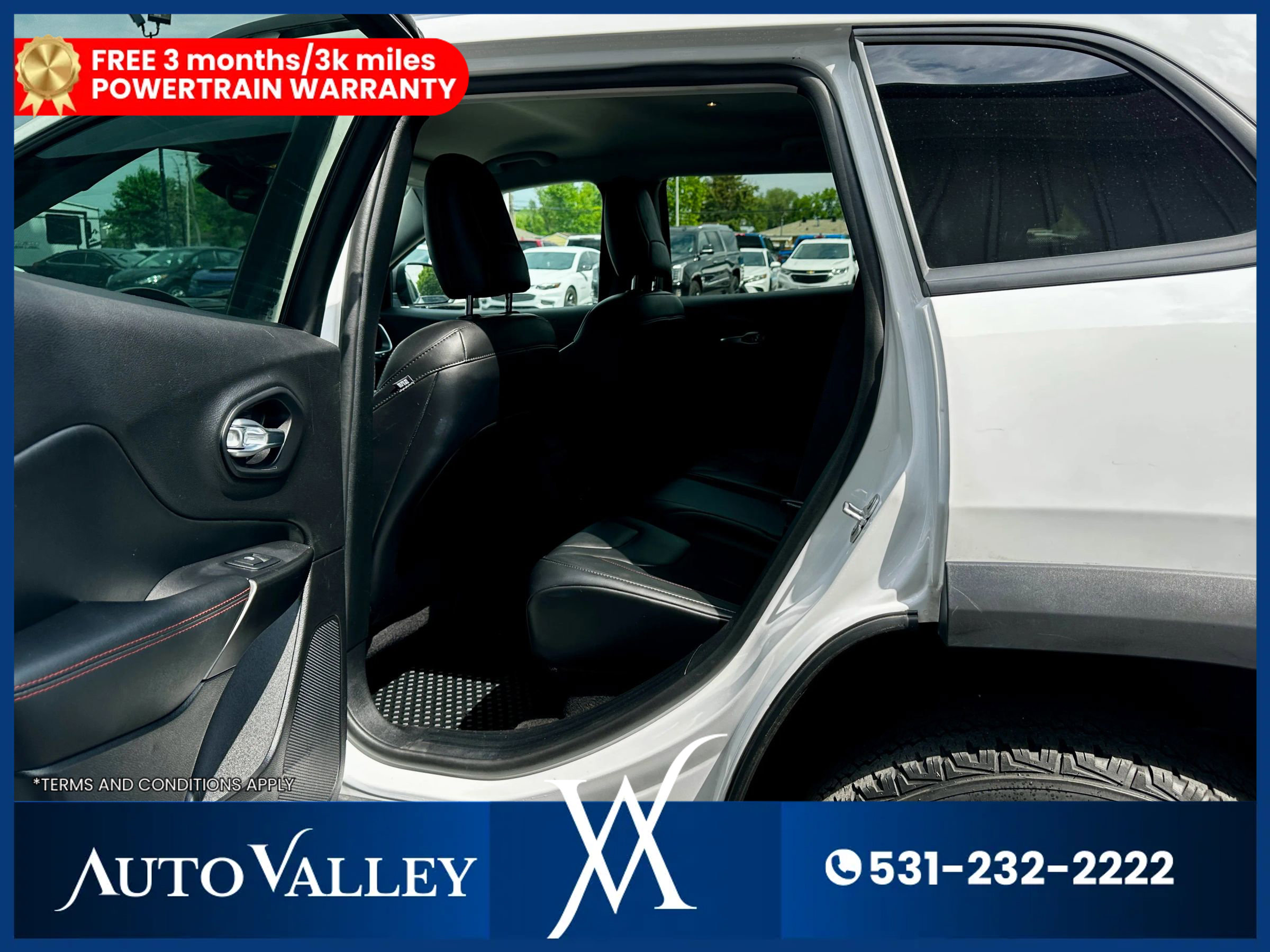 Used 2021 Jeep Cherokee Trailhawk image 20