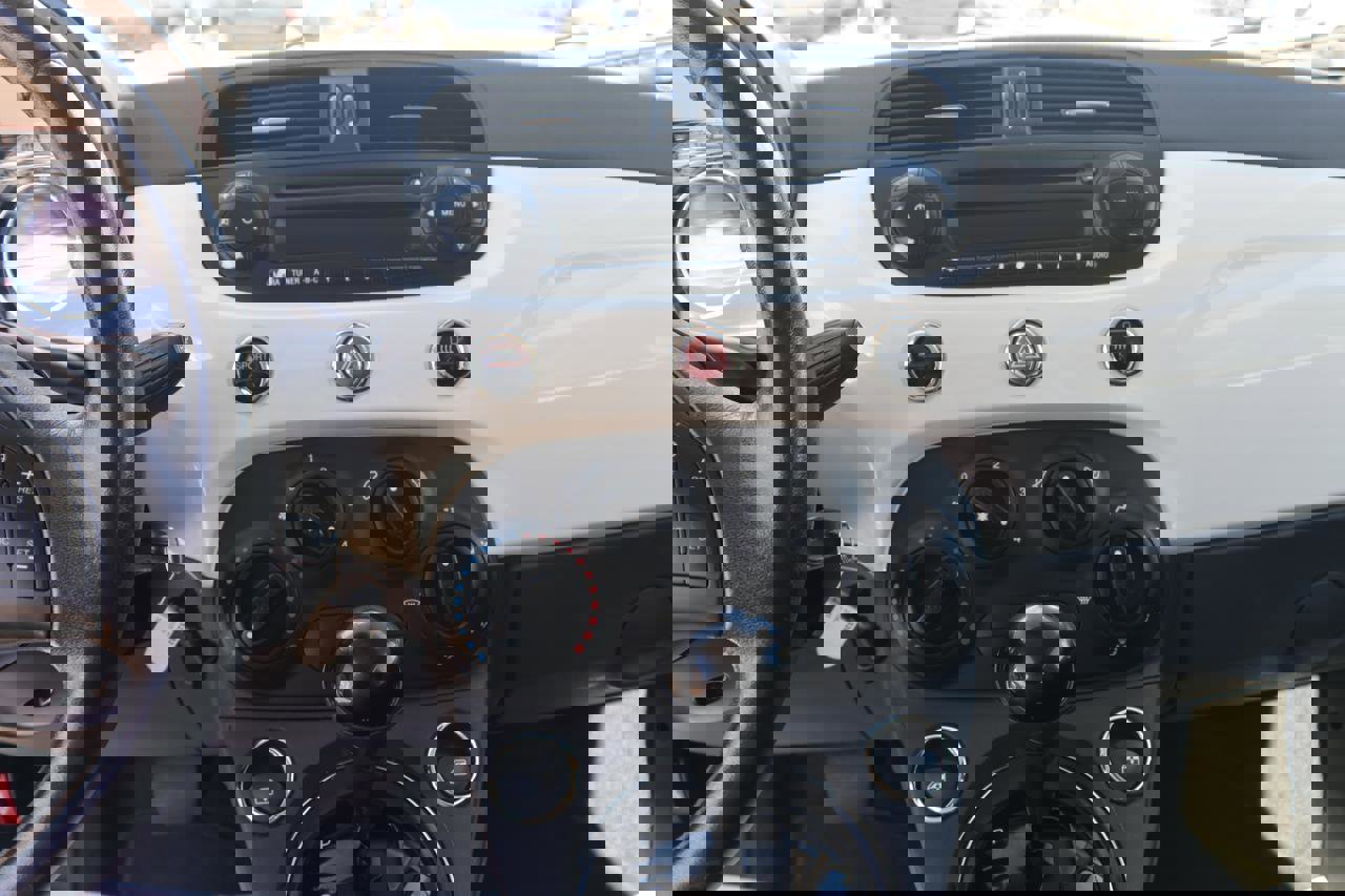 Used 2015 FIAT 500 Pop image 18