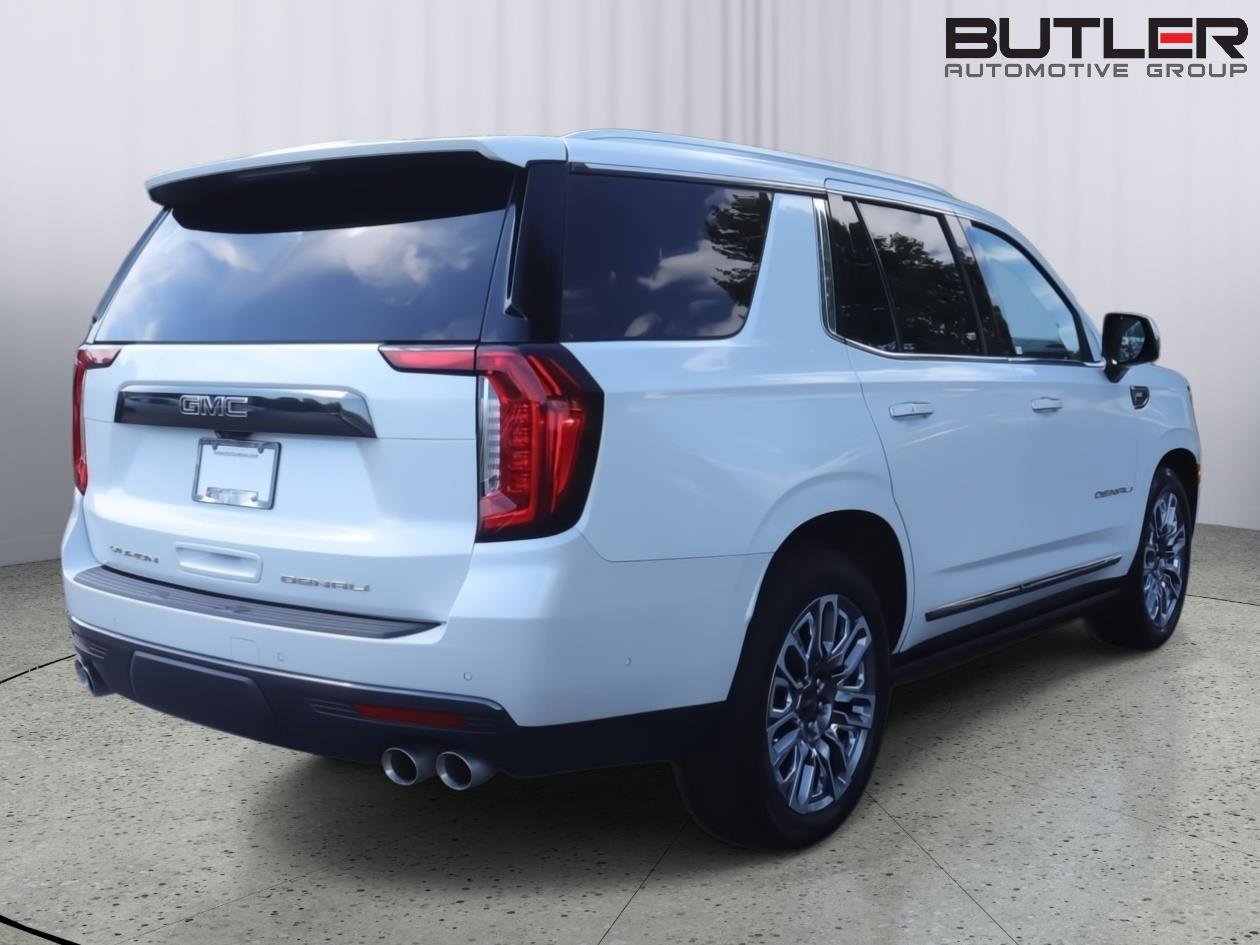 Used 2024 GMC Yukon Denali Ultimate AWD/4WD image 6