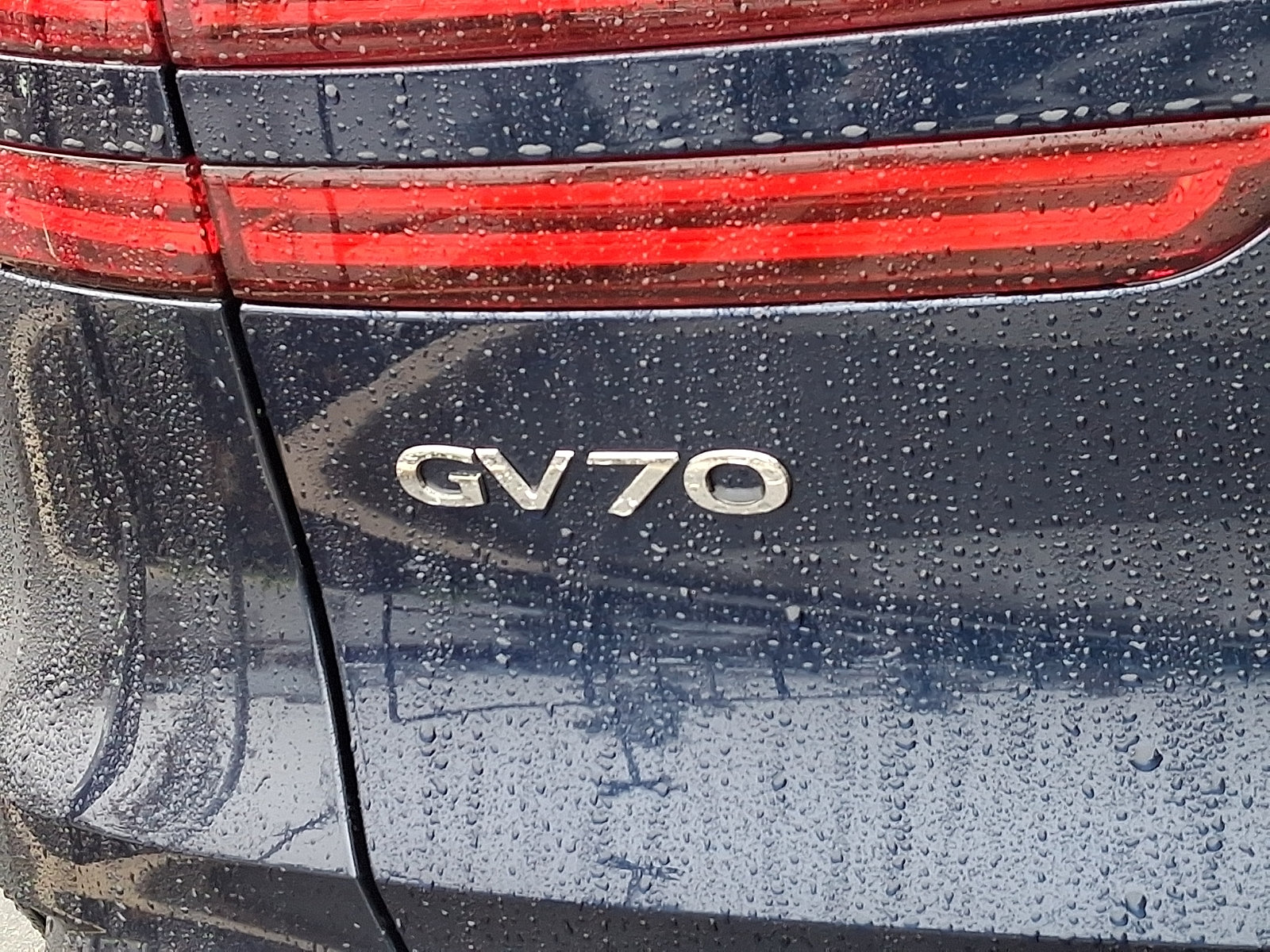Certified 2026 Genesis GV70 2.5T Sport Prestige AWD/4WD image 31