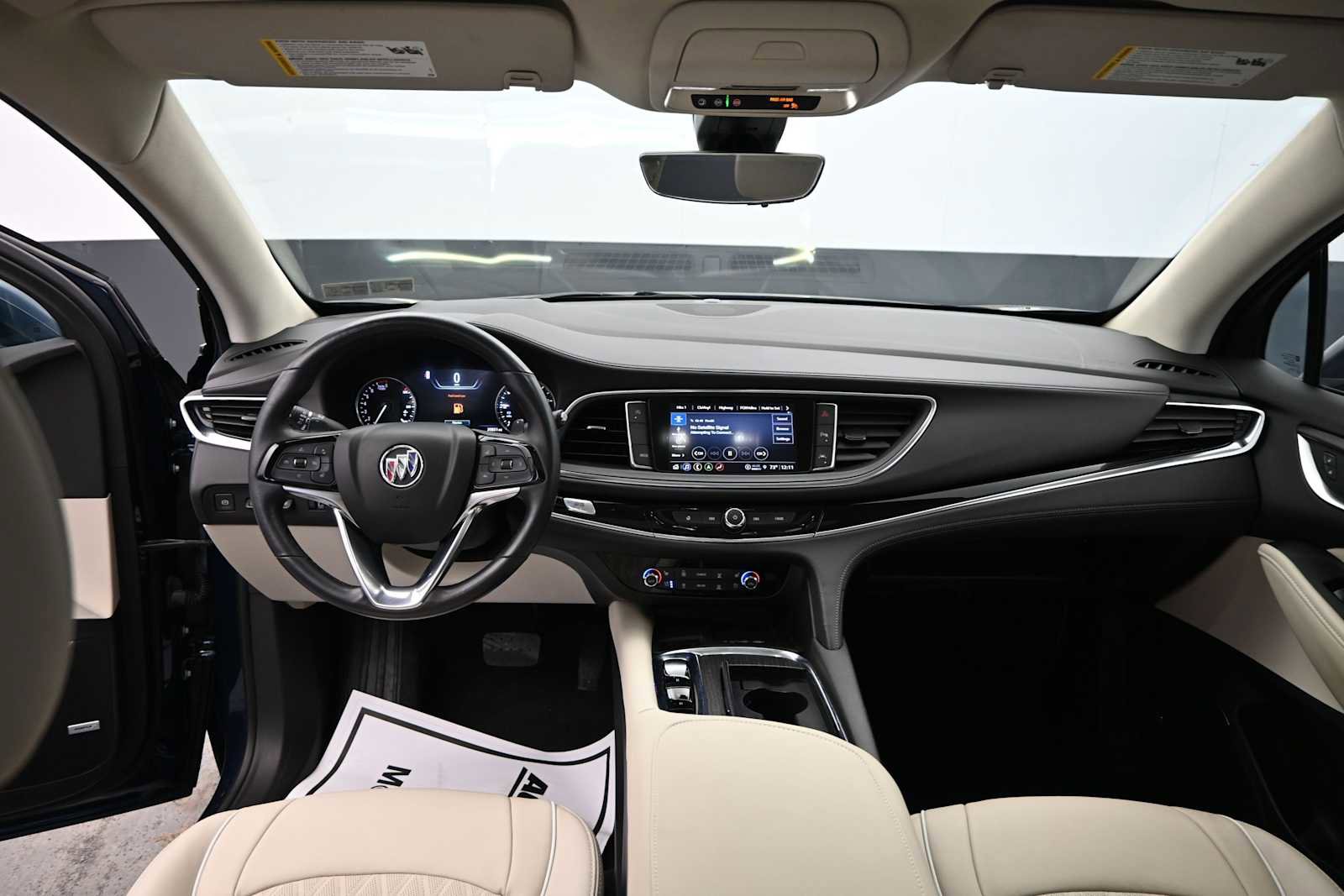 Used 2023 Buick Enclave Avenir w/ Avenir Technology Package image 25