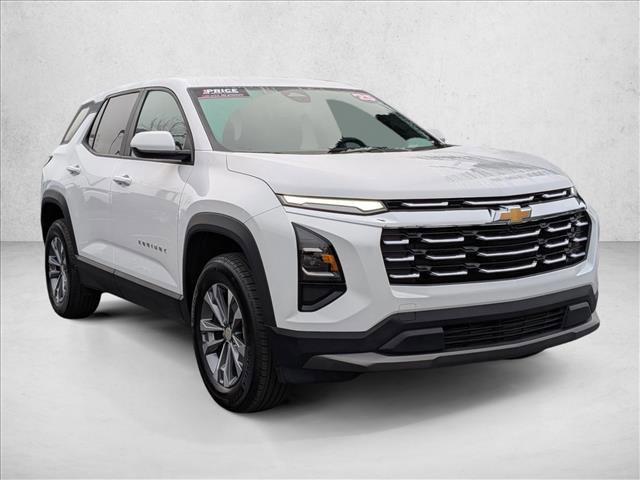 Used 2025 Chevrolet Equinox LT image 3