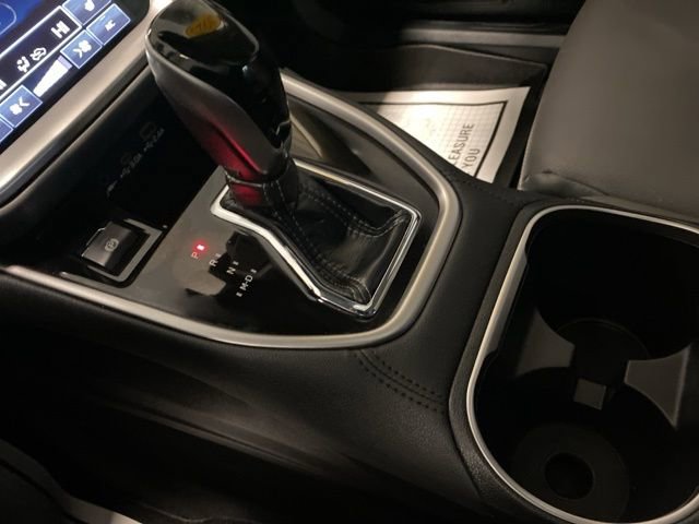 Certified 2025 Subaru Outback Limited image 21