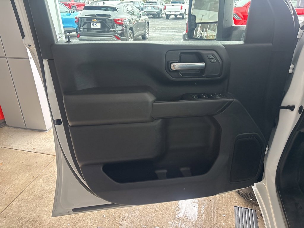 Used 2020 GMC Sierra 3500 4x4 Crew Cab w/ Fleet Convenience Package image 7