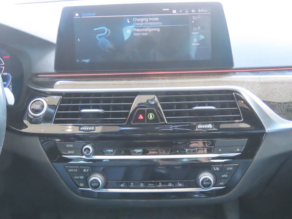 Used 2020 BMW 530e w/ Convenience Package RWD image 8