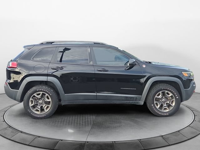 Used 2019 Jeep Cherokee Trailhawk AWD/4WD image 6