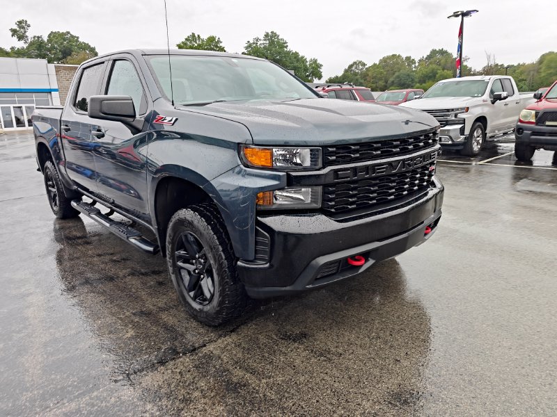 Used 2019 Chevrolet Silverado 1500 Custom Trail Boss w/ Custom Convenience Package AWD/4WD image 3