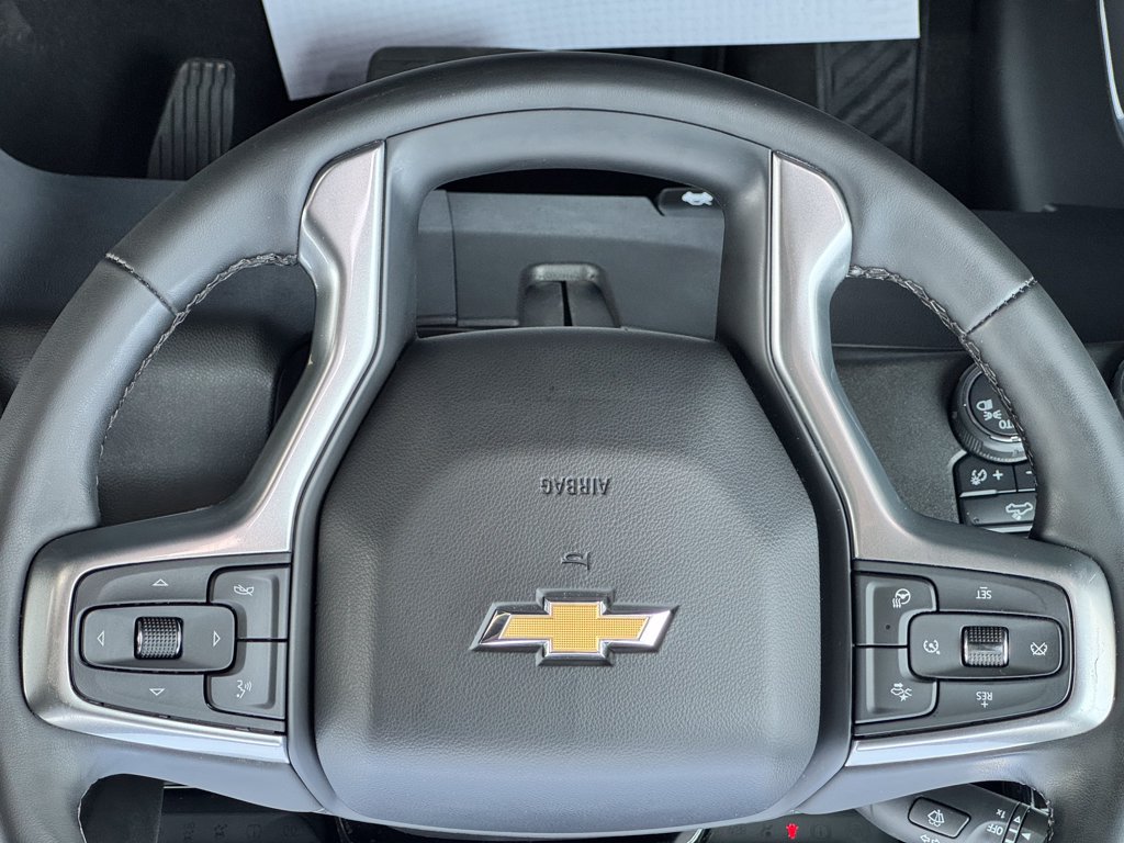 Used 2024 Chevrolet Silverado 1500 LT AWD/4WD image 20