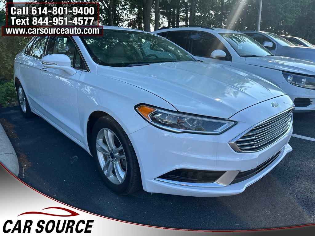 Used 2018 Ford Fusion SE w/ Fusion SE Technology Package FWD image 1