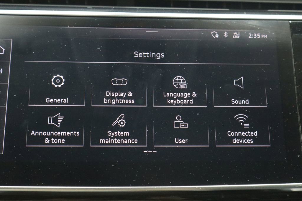 Used 2019 Audi Q8 Premium Plus image 36