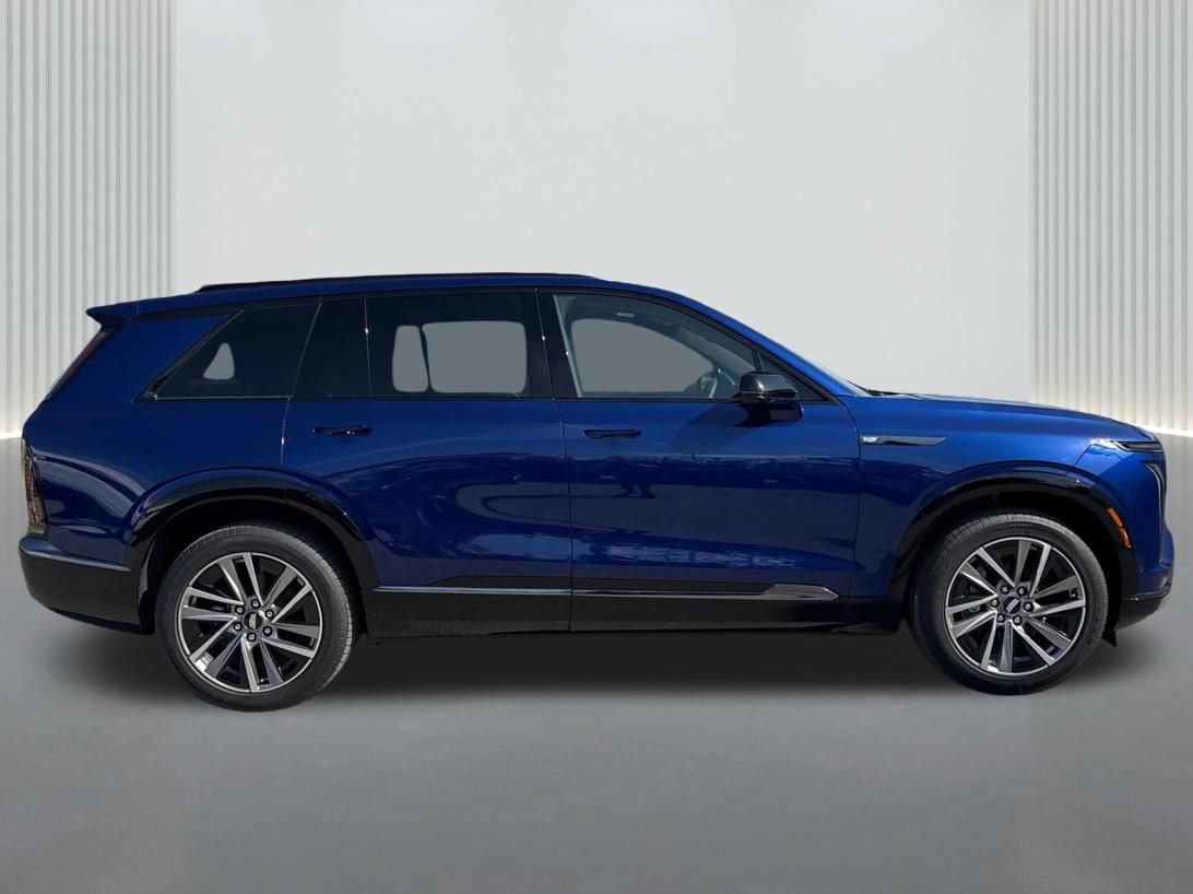 New 2027 Cadillac Vistiq Sport AWD/4WD image 4