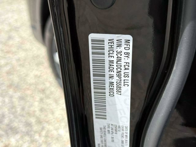 Certified 2023 Jeep Compass Limited AWD/4WD image 19