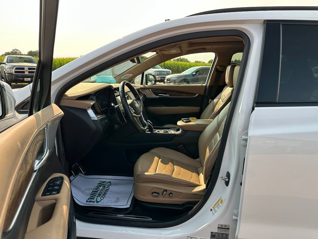 Used 2023 Cadillac XT5 Sportv w/ Platinum Package AWD/4WD image 10