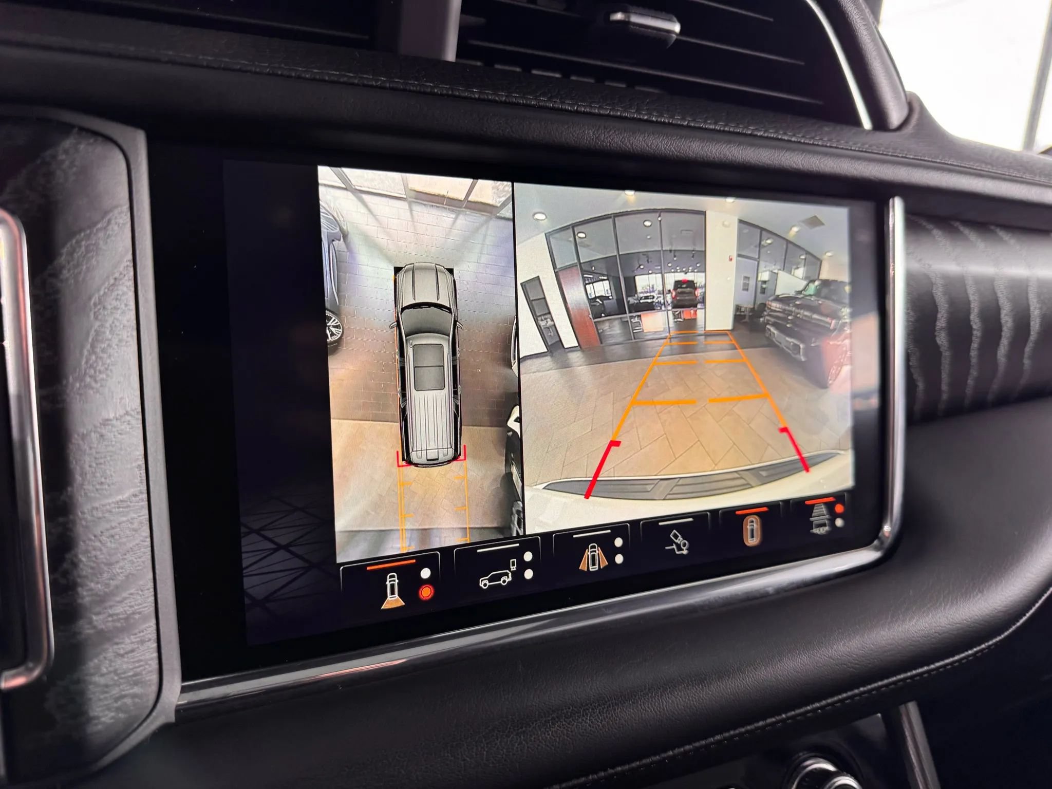 Used 2023 GMC Yukon Denali w/ Denali Reserve Package AWD/4WD image 38