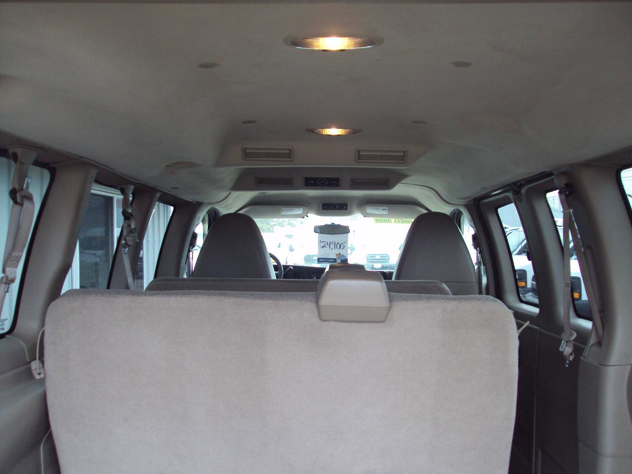 Used 2011 Chevrolet Express 1500 LT w/ LT Preferred Equipment Group image 11
