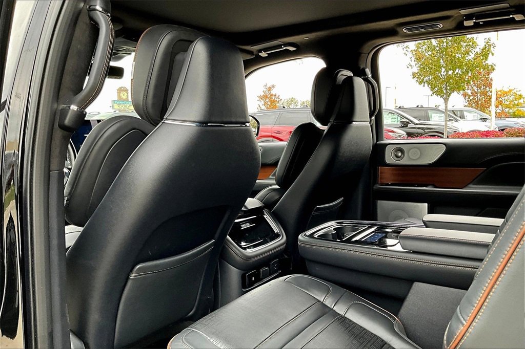 Used 2023 Lincoln Navigator Black Label image 31