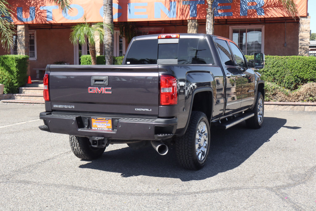 Used 2015 GMC Sierra 2500 Denali w/ Duramax Plus Package AWD/4WD image 11