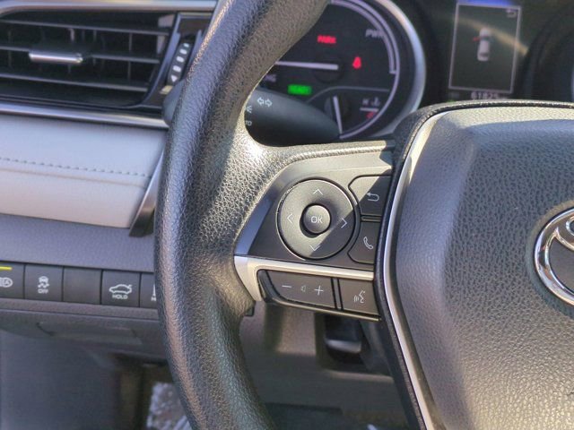 Used 2022 Toyota Camry LE image 19