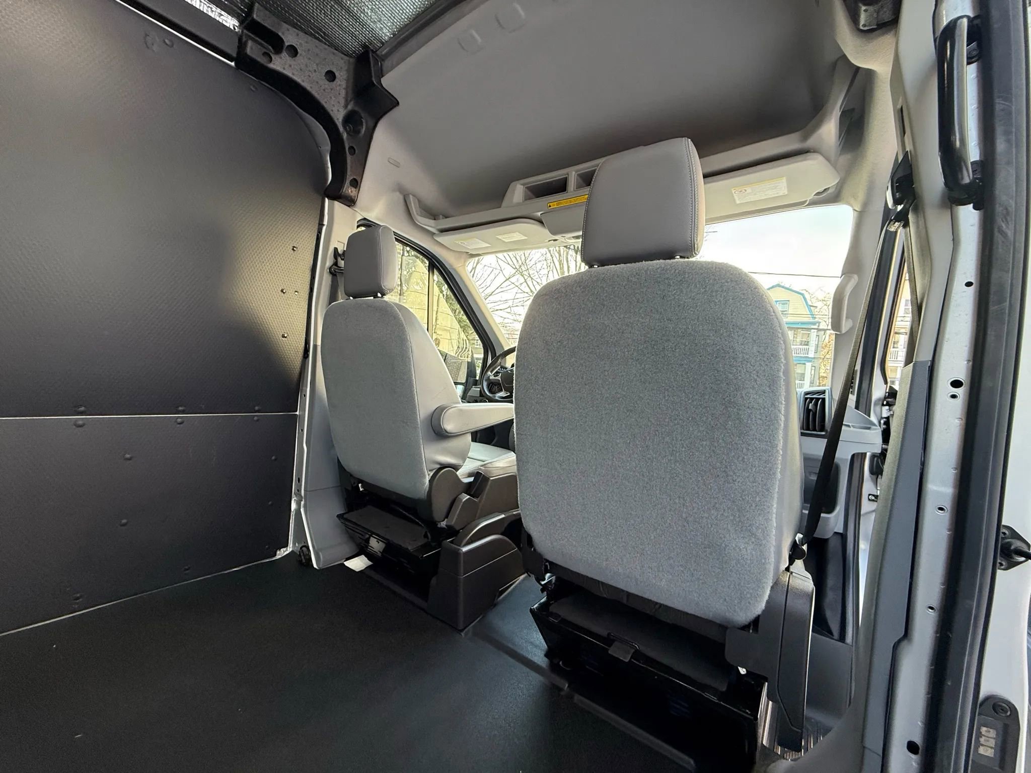 Used 2019 Ford Transit 150 148 Medium Roof w/ Premium Package image 18