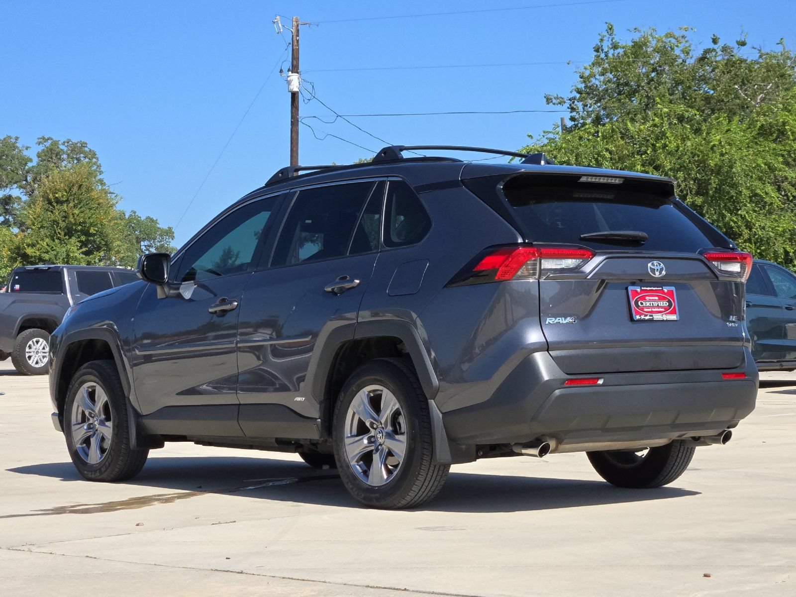 Certified 2025 Toyota RAV4 LE AWD/4WD image 3