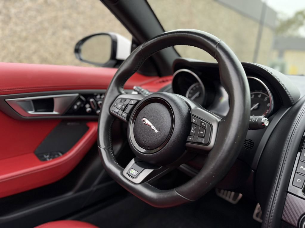 Used 2016 Jaguar F-TYPE R AWD/4WD image 28