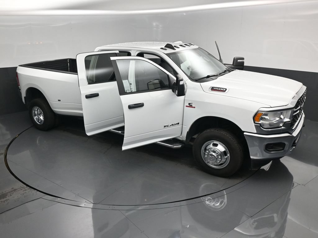 Used 2024 RAM 3500 Big Horn AWD/4WD image 19