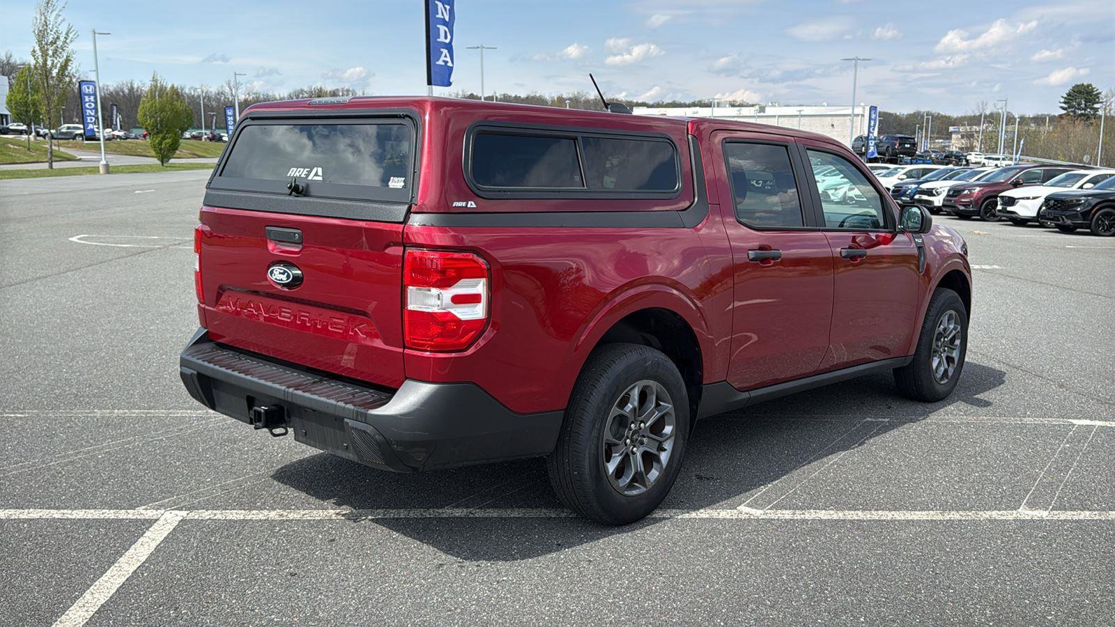 Used 2025 Ford Maverick XLT w/ Equipment Group 302A AWD/4WD image 6