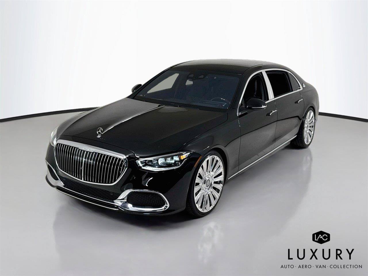 Used 2021 Mercedes-Benz Maybach S 580 4MATIC image 3