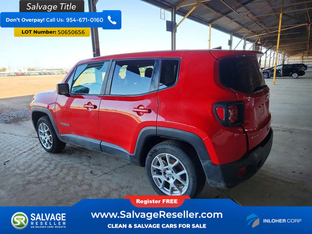 Used 2023 Jeep Renegade Latitude AWD/4WD image 3