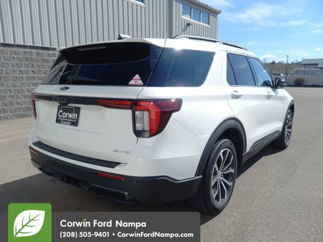 New 2026 Ford Explorer ST-Line image 3