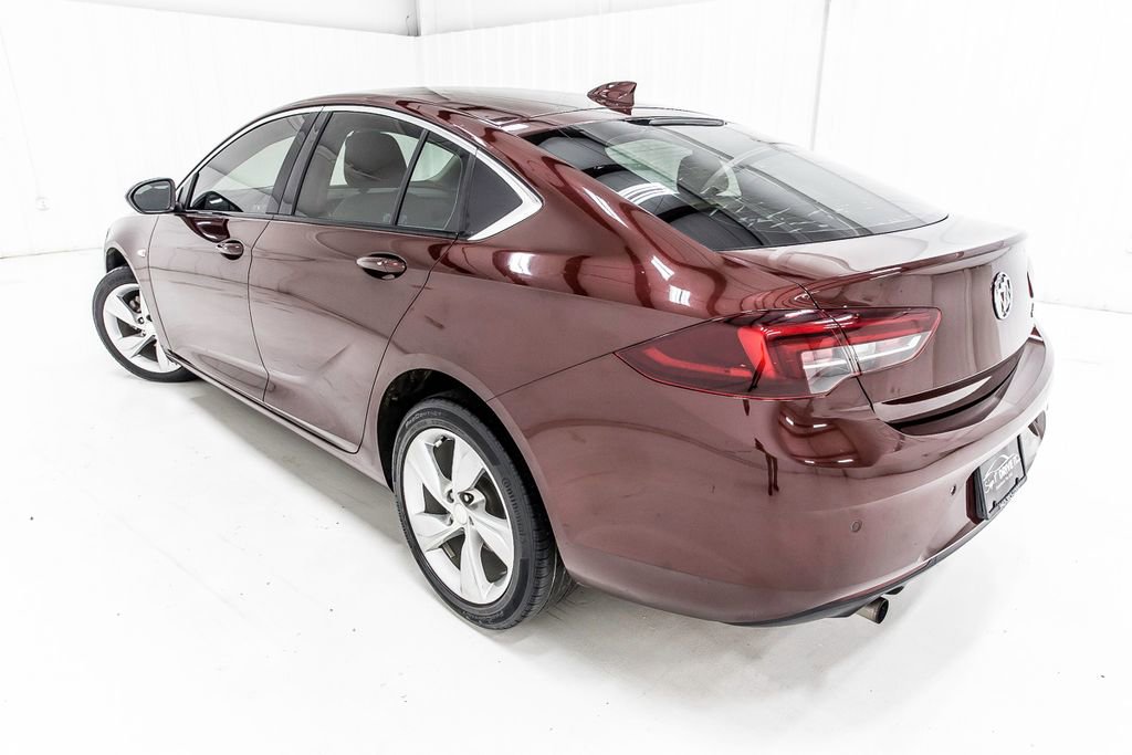 Used 2019 Buick Regal Preferred w/ Driver Confidence Package I image 5