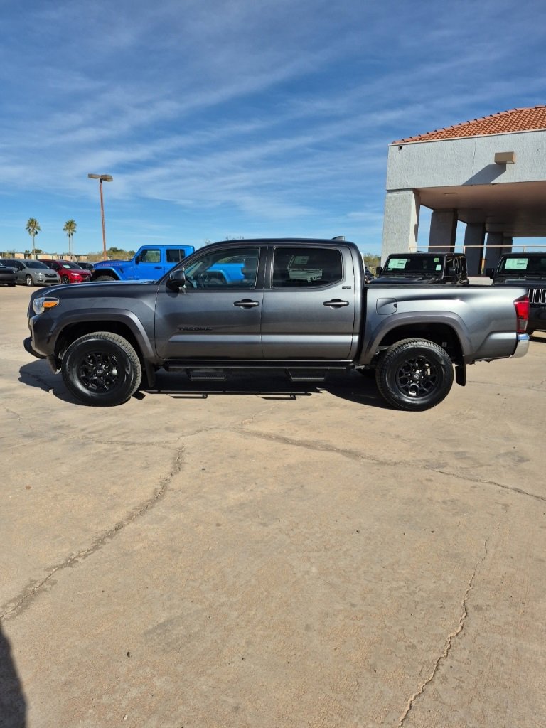 Used 2021 Toyota Tacoma image 8