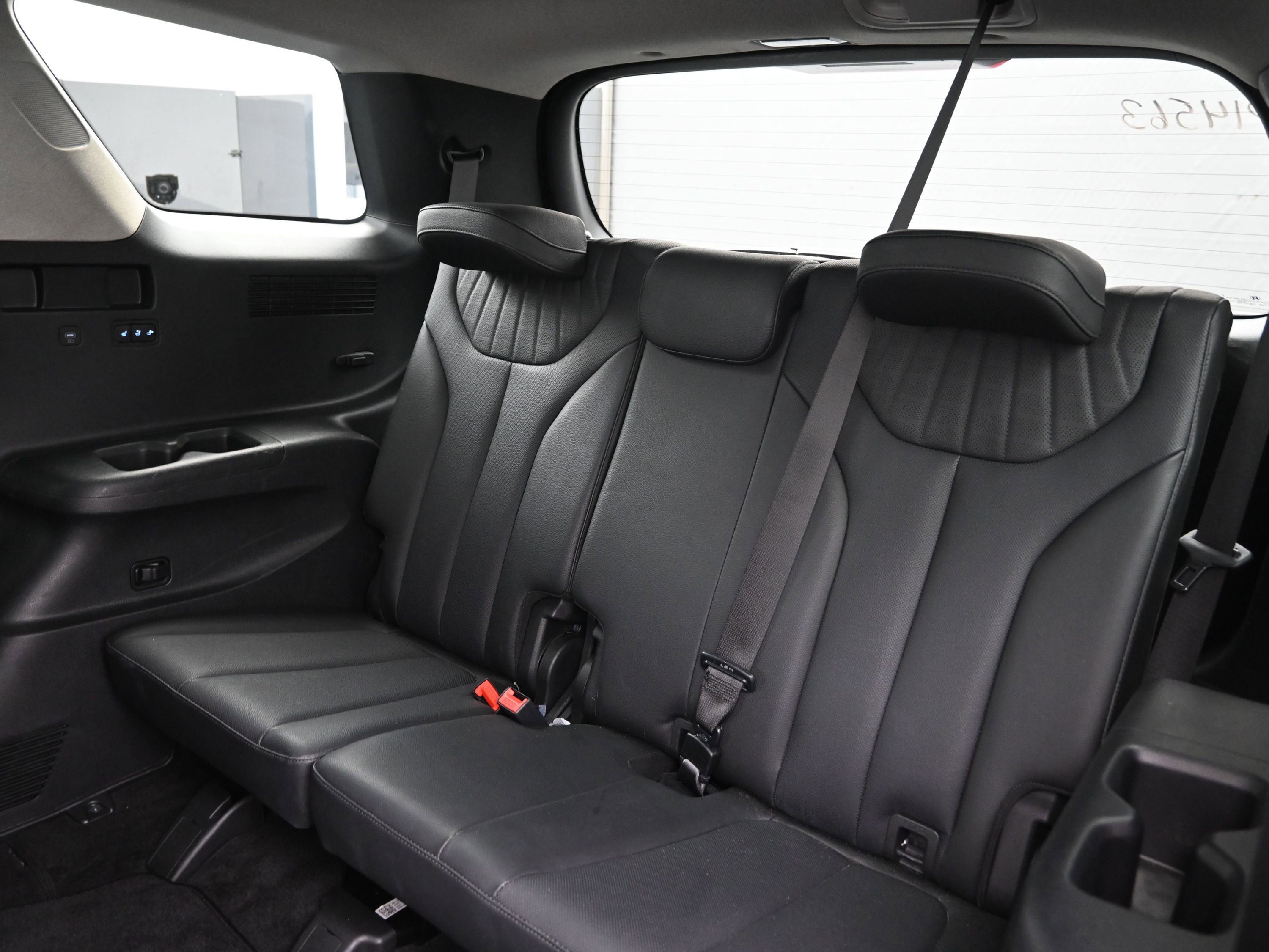 Used 2024 Hyundai Palisade Limited image 20