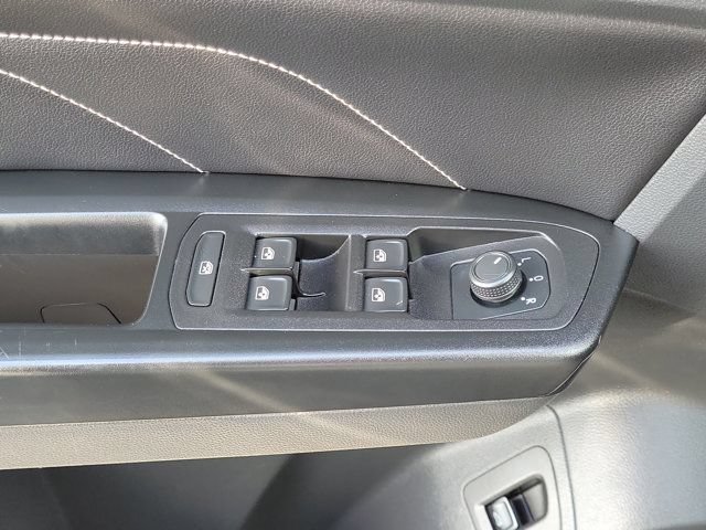Used 2020 Volkswagen Atlas Cross Sport SEL R-Line FWD image 27