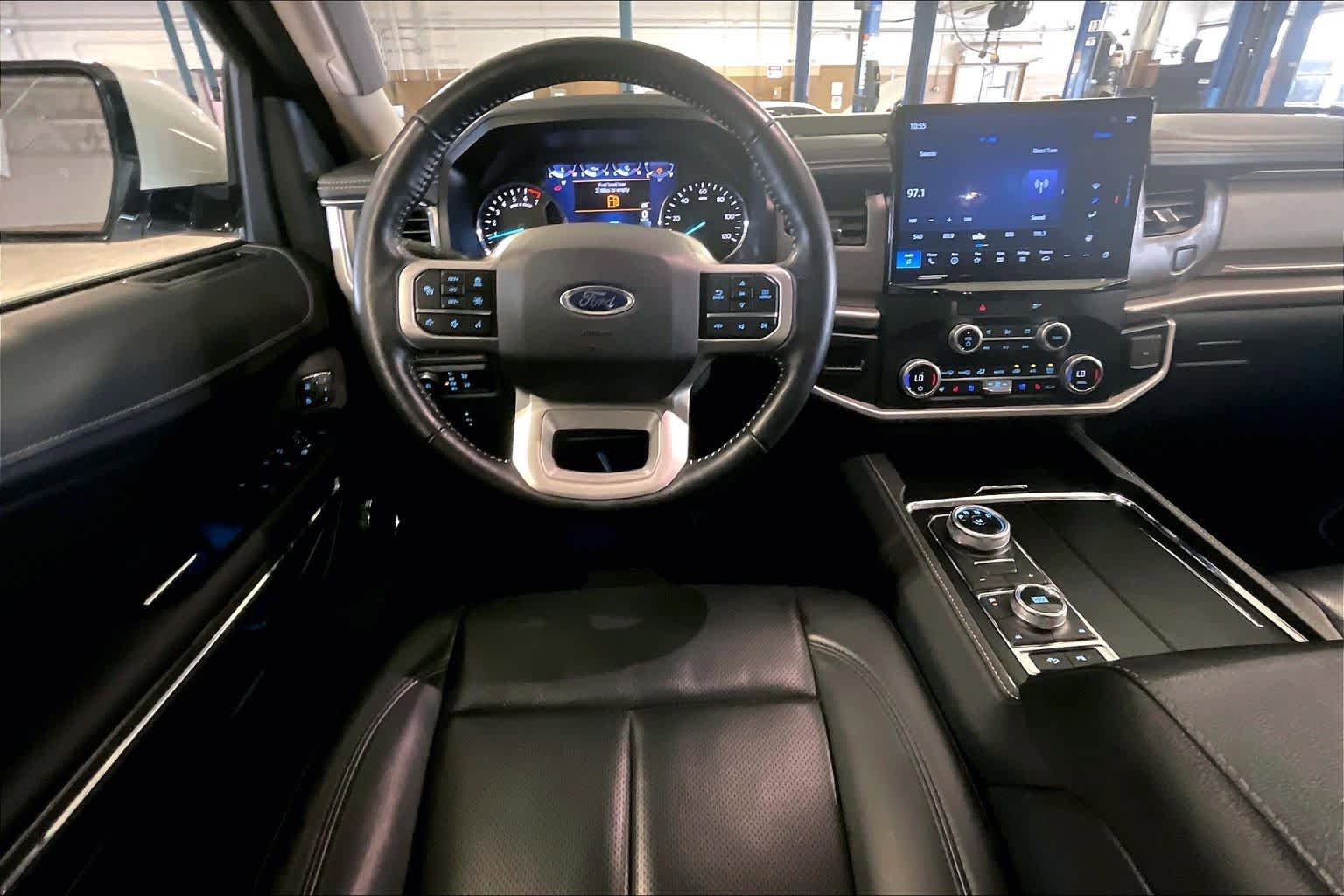 Used 2022 Ford Expedition Max XLT AWD/4WD image 5