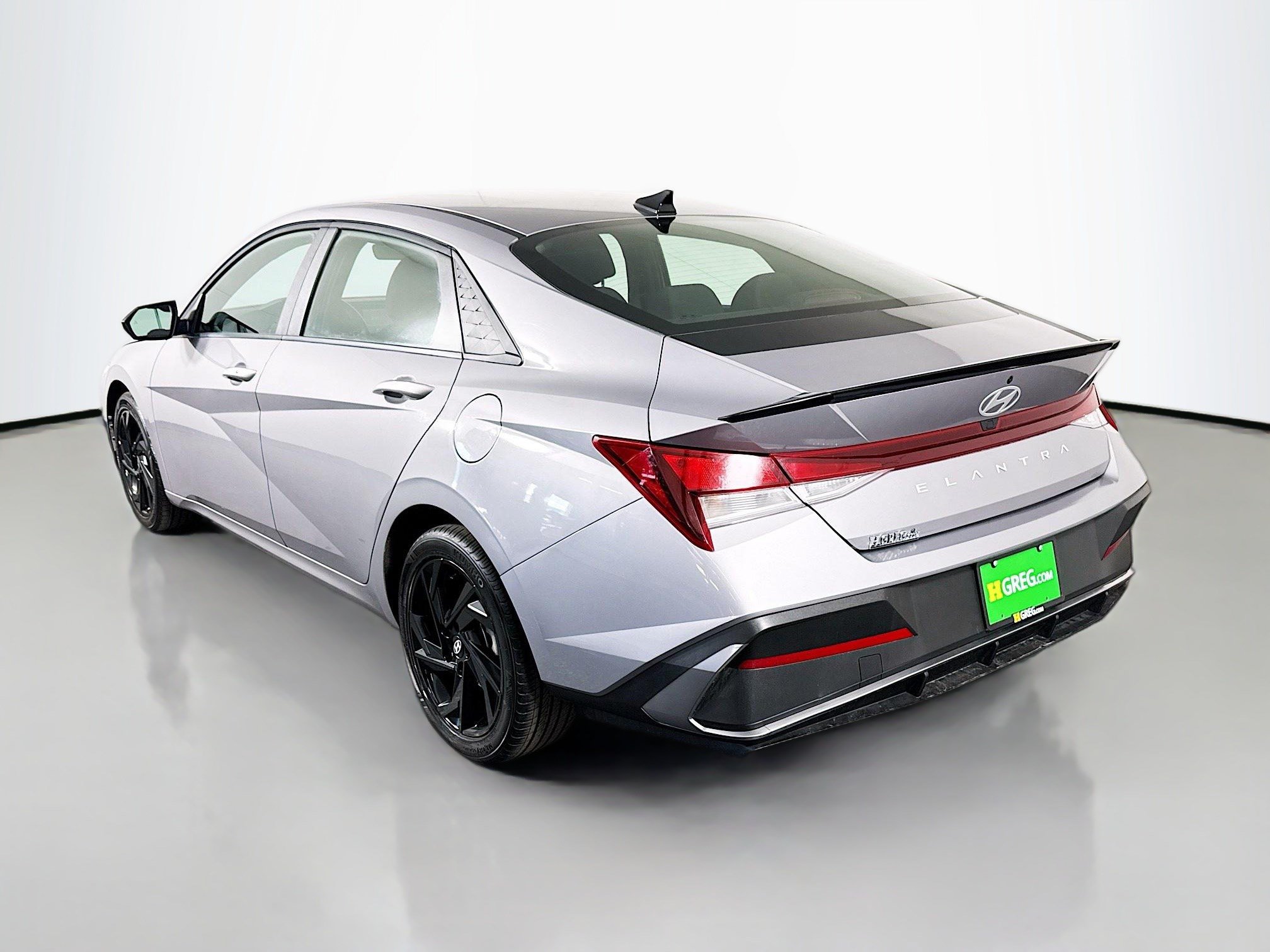 Used 2026 Hyundai Elantra Sport FWD image 7
