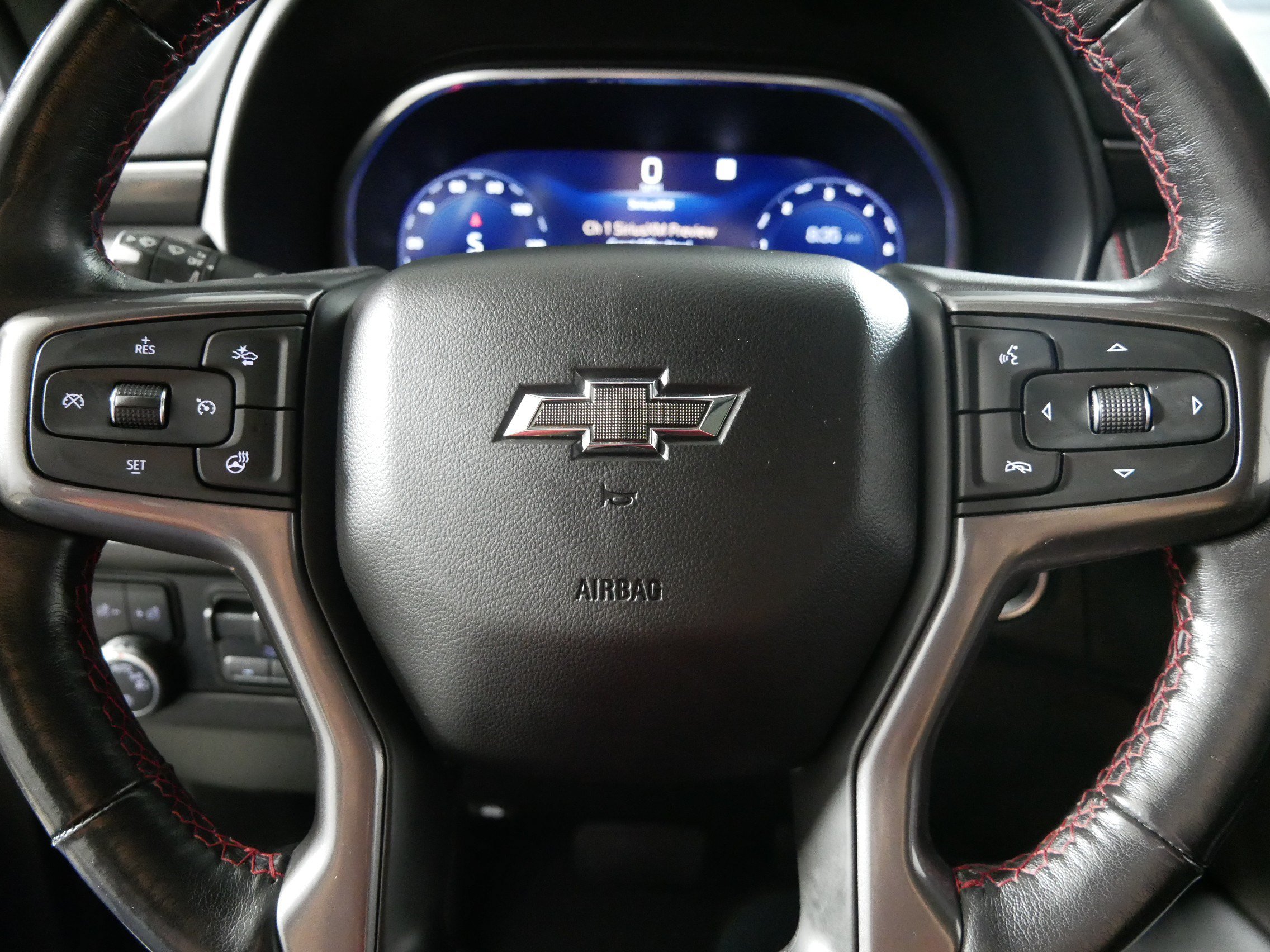 Used 2022 Chevrolet Tahoe RST w/ Luxury Package AWD/4WD image 25