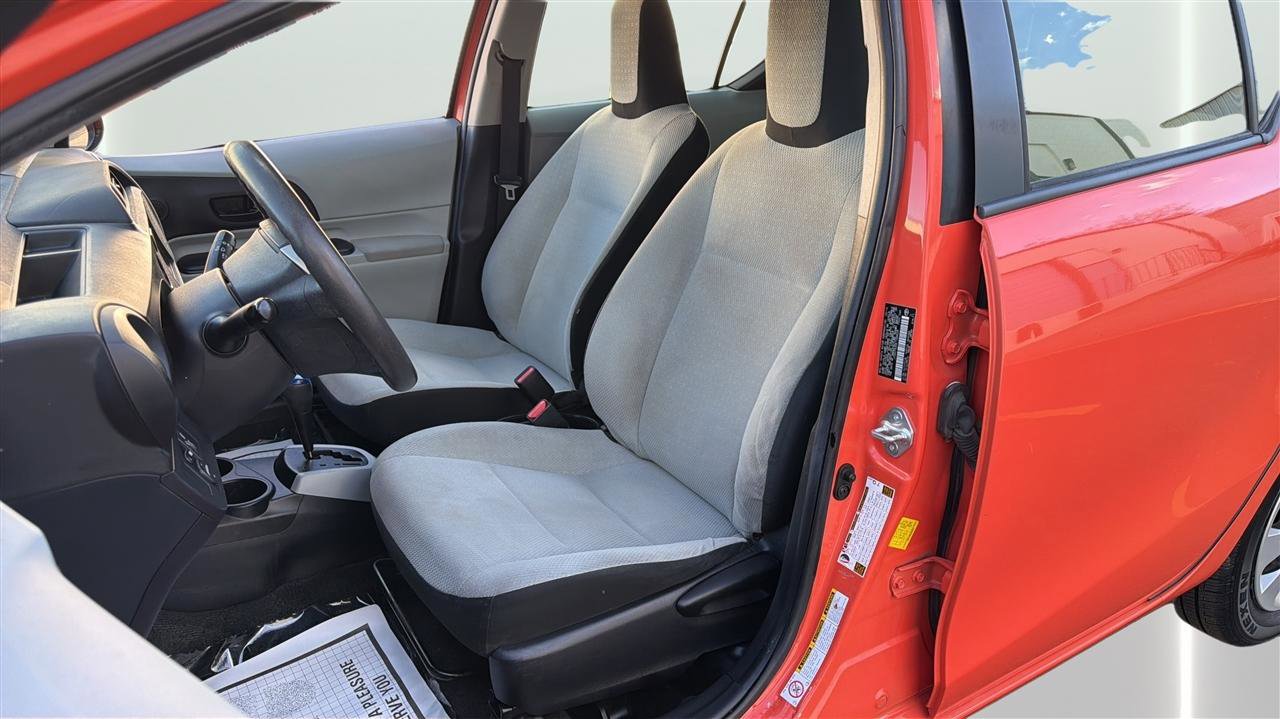 Used 2014 Toyota Prius C One image 12