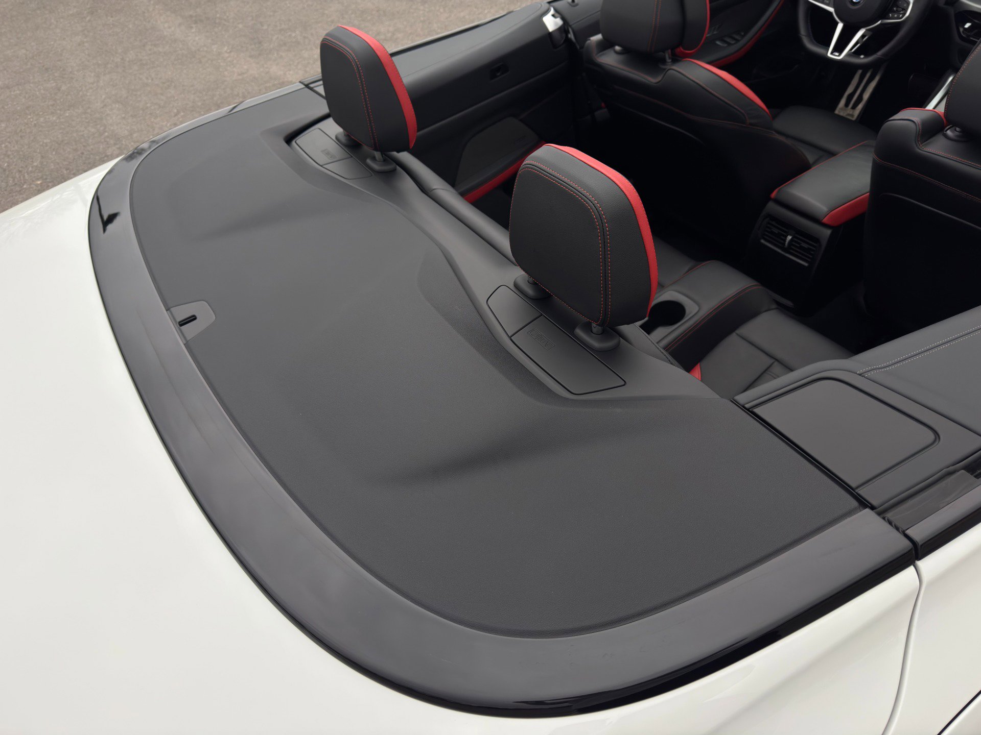 Used 2025 BMW 440i xDrive Convertible w/ Premium Package image 18